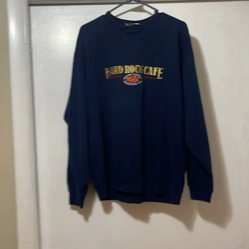 Vintage Hard Rock Cafe  canada Blue Crewneck Sweater medium